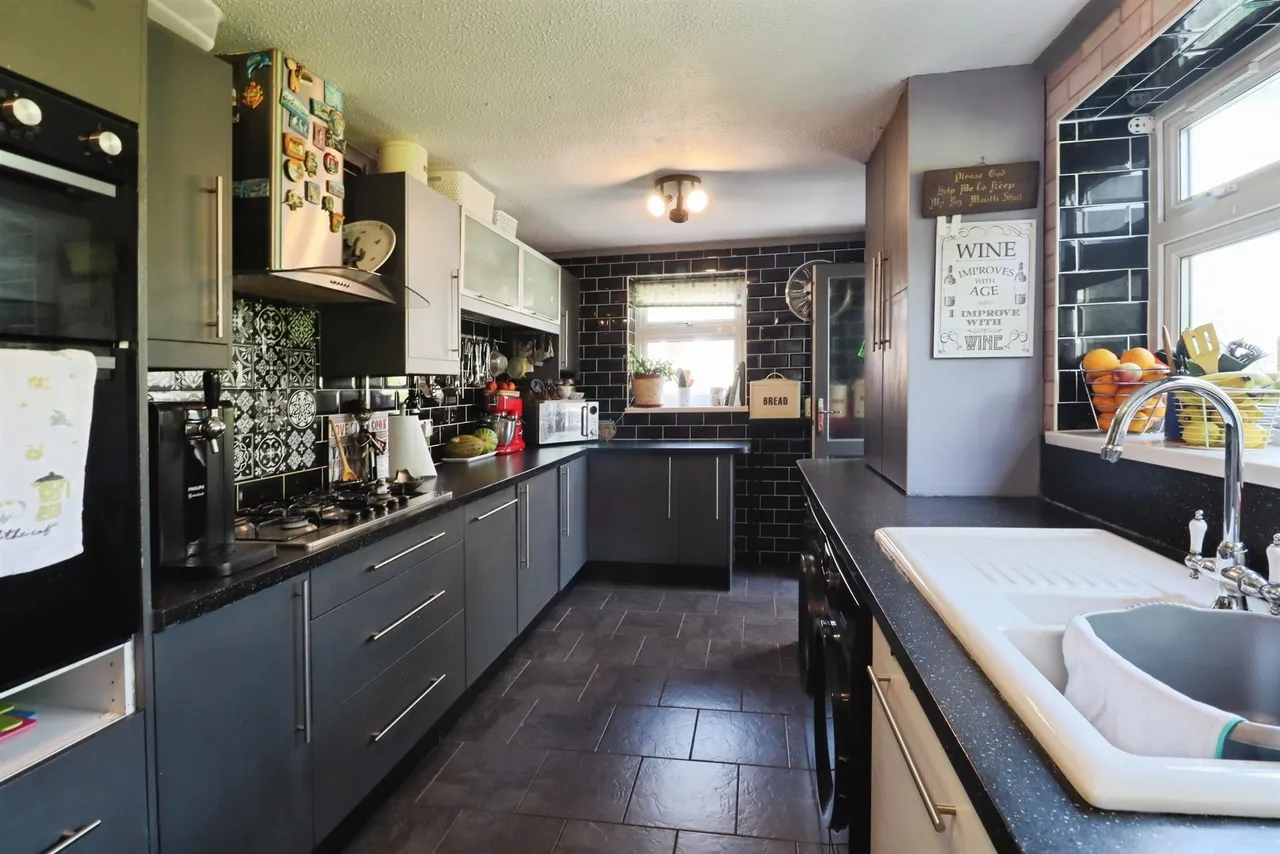 Walker Road, Barry, photo 7