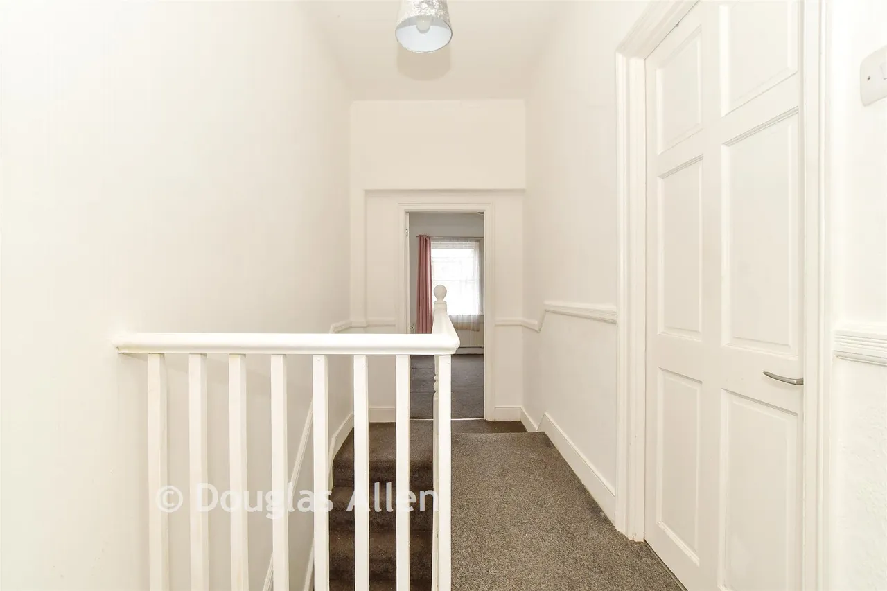Halley Road, London, E12, photo 9