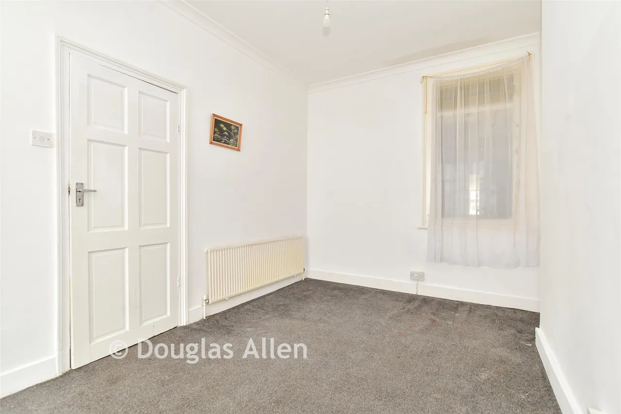 Halley Road, London, E12, photo 5