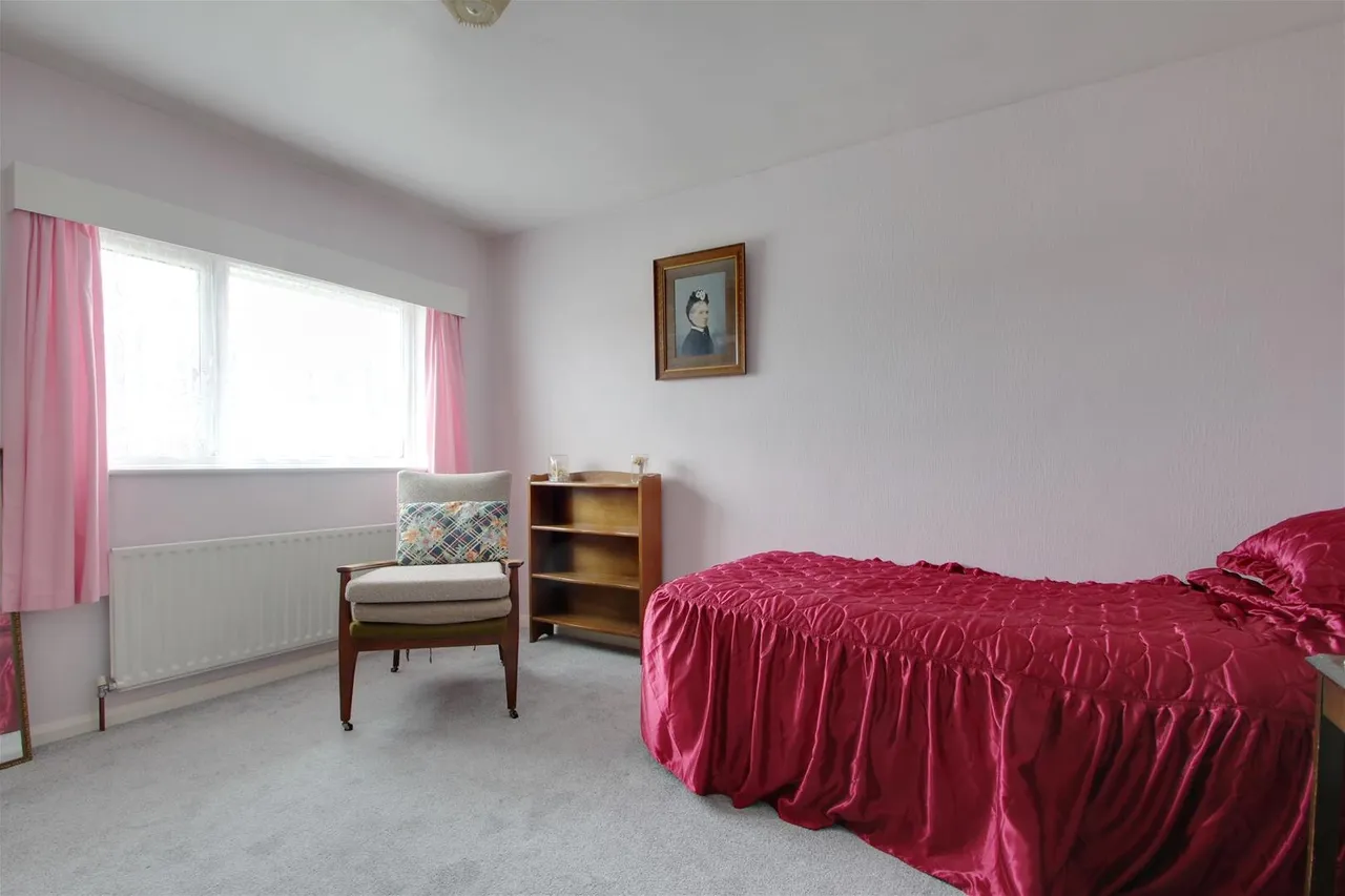 Palmerston Avenue, Worthing, photo 6