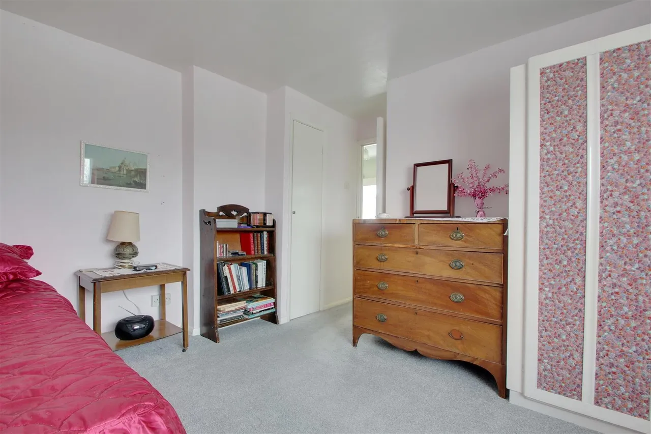Palmerston Avenue, Worthing, photo 9