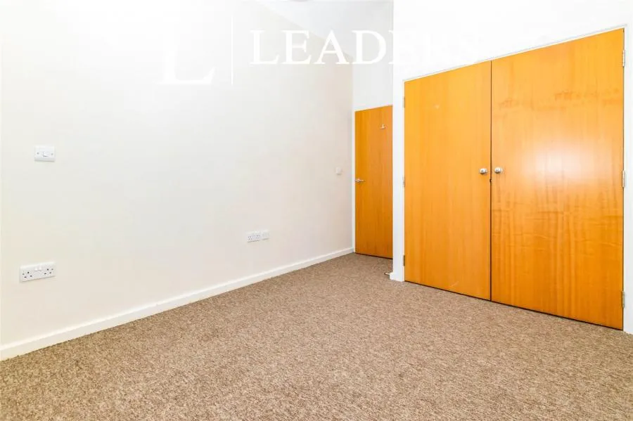 St Georges Walk, Gosport, PO12, photo 9