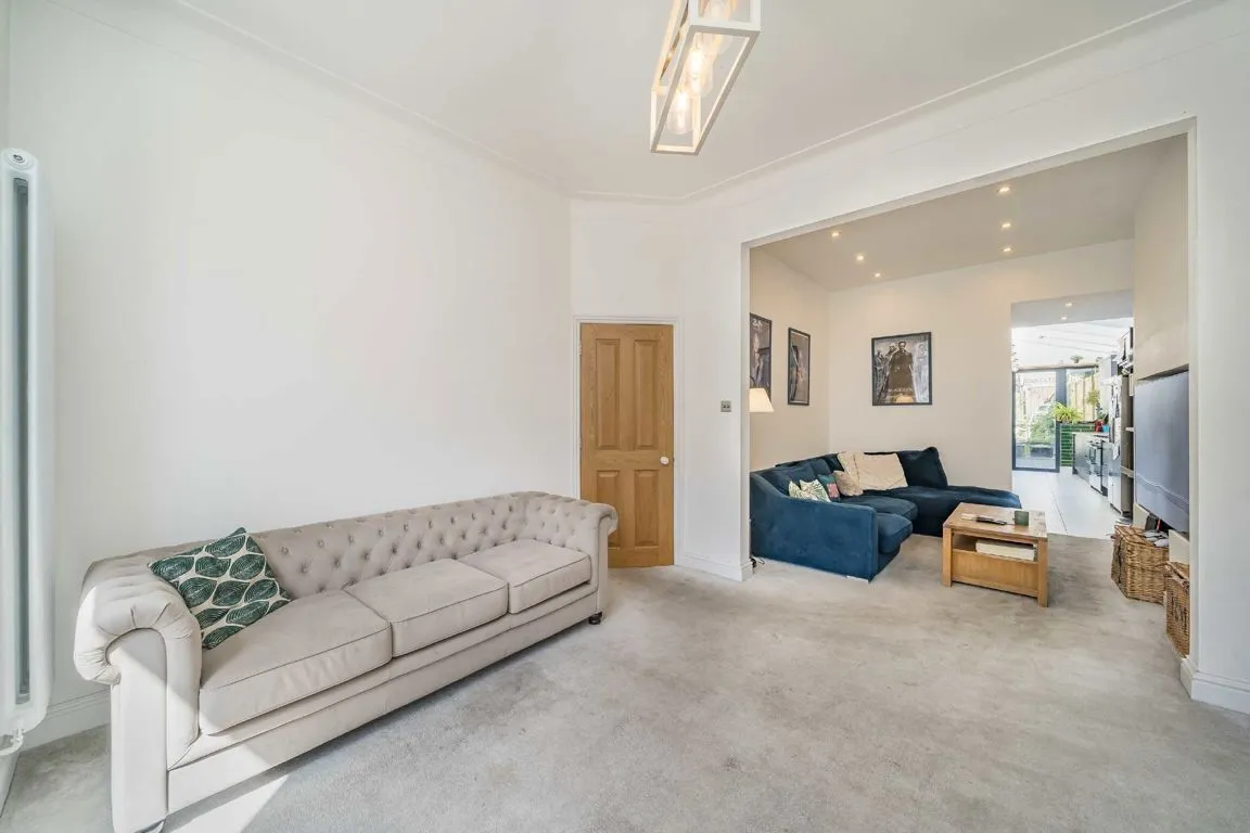 Kingscourt Road, SW16, photo 2