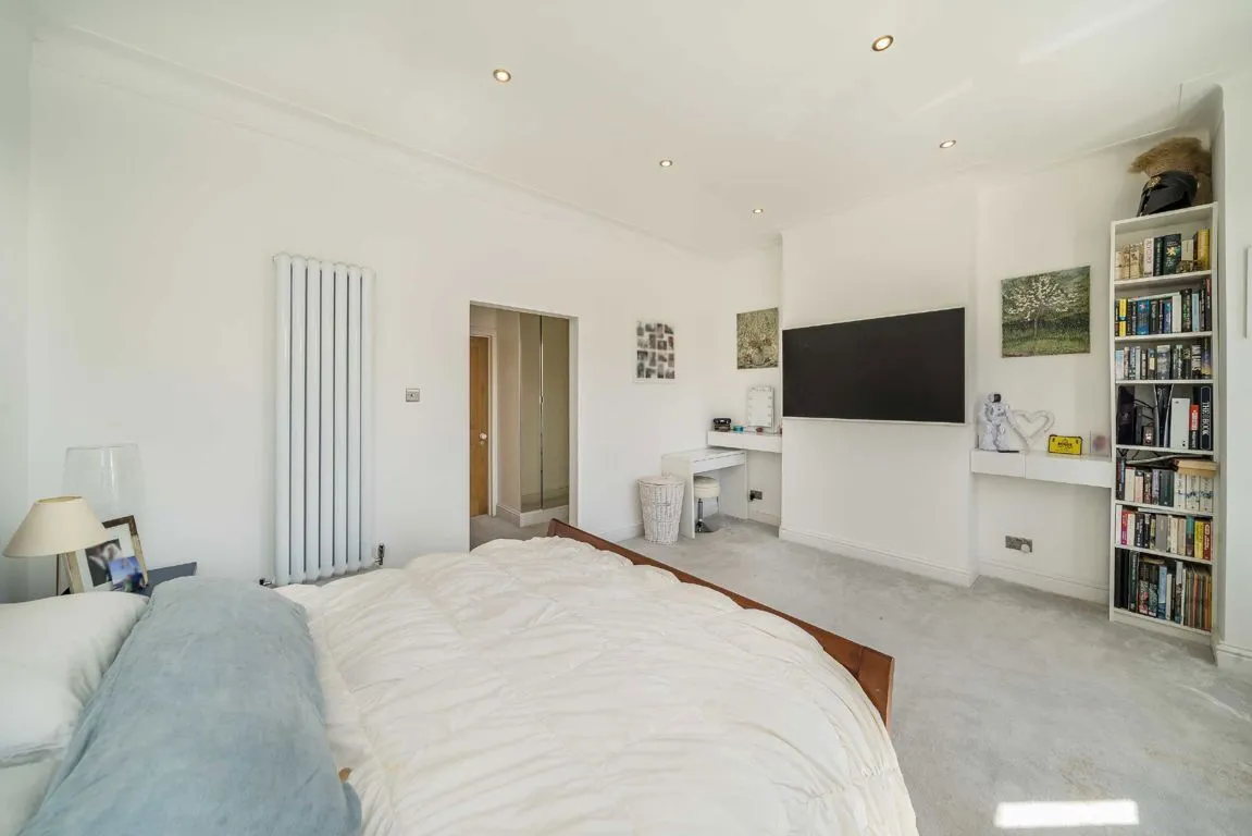 Kingscourt Road, SW16, photo 6