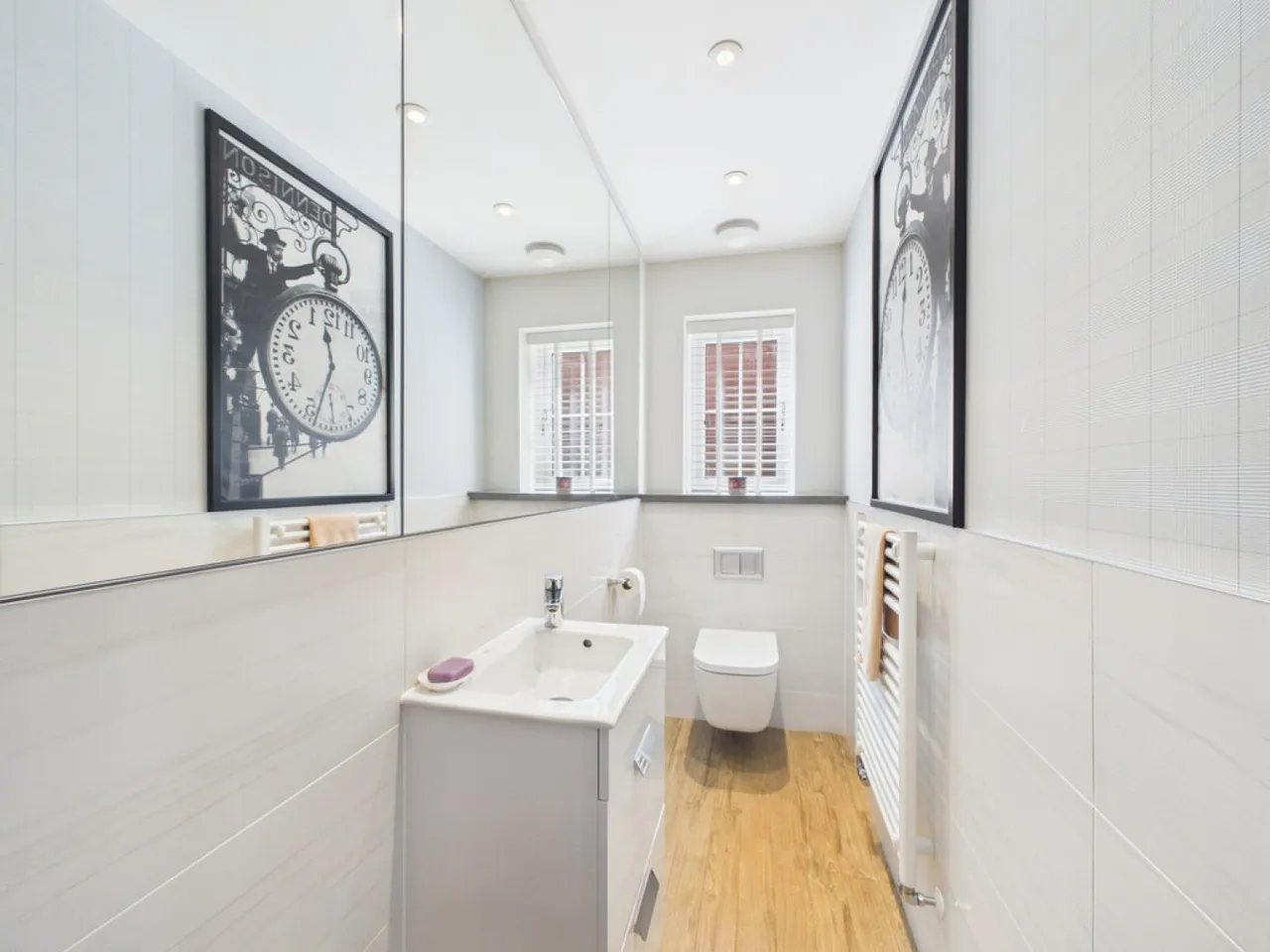 Landau Close, Pease Pottage, photo 12