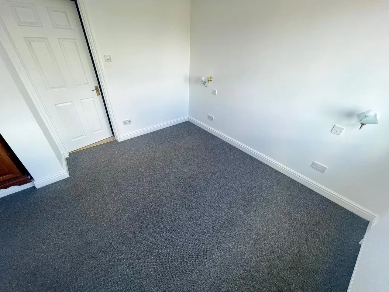 Lorimer Close, LU2, photo 12