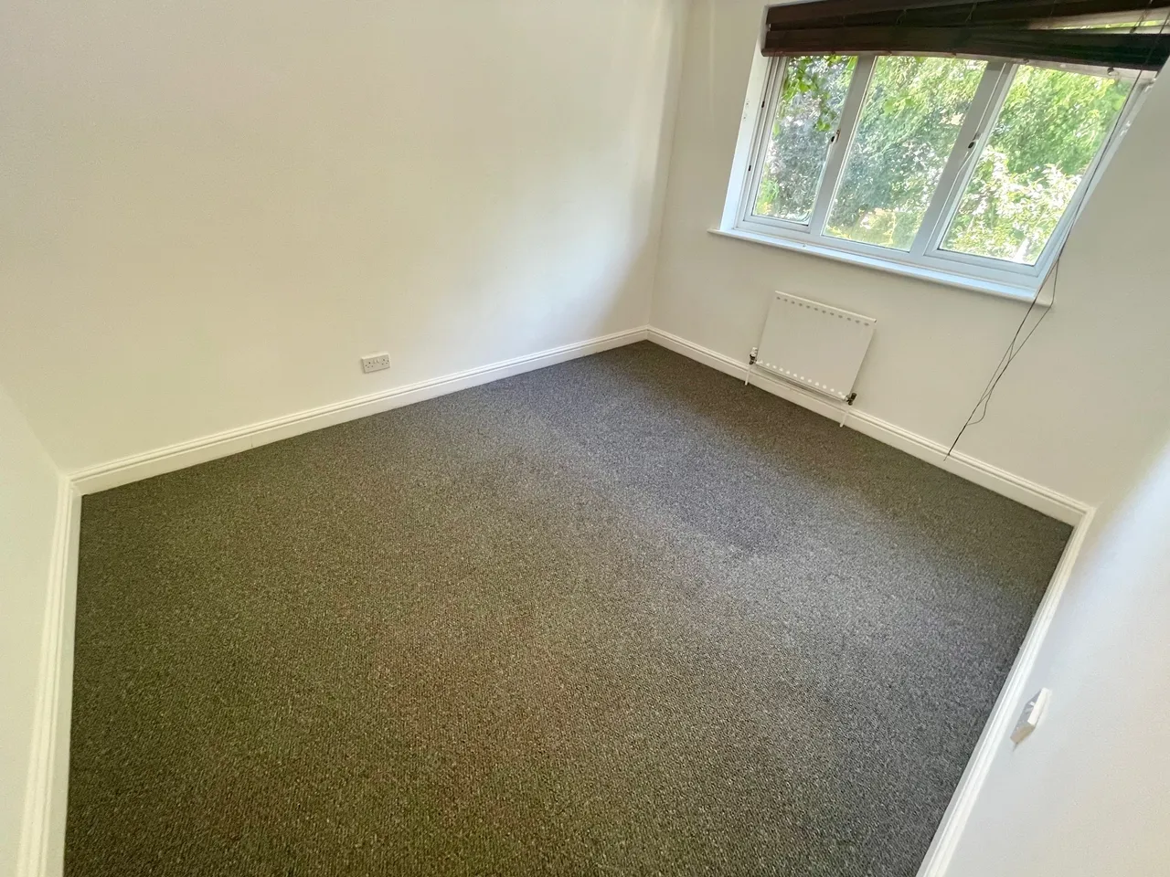 Lorimer Close, LU2, photo 17