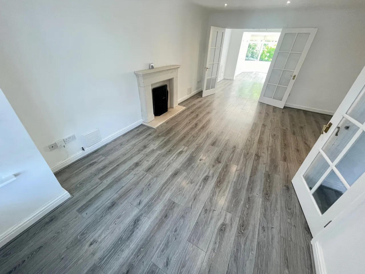 Lorimer Close, LU2, photo 2