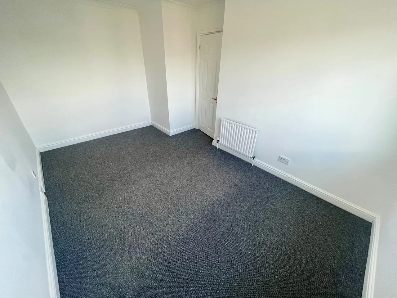 Lorimer Close, LU2, photo 16