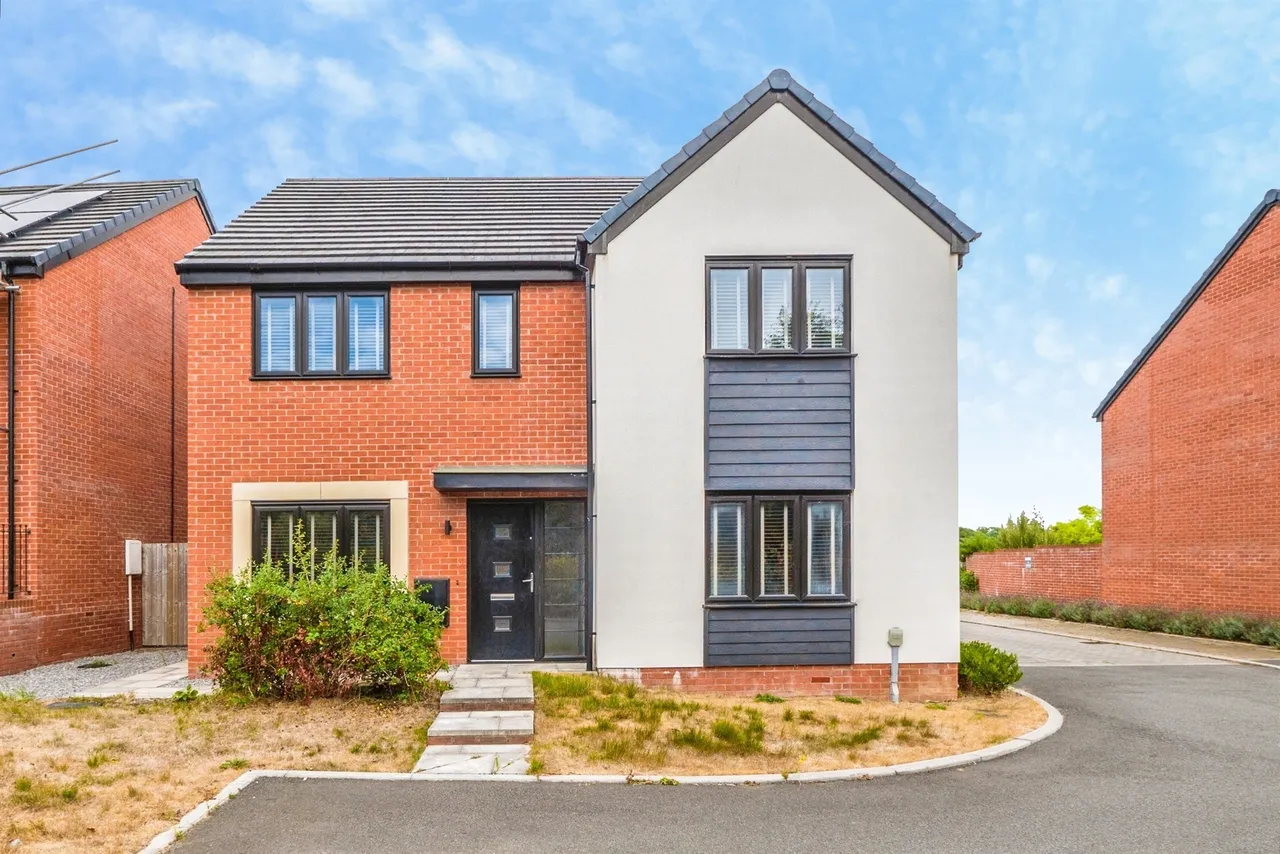 5 bed house for sale — Clos Rhys Meurug, Creigiau, Cardiff