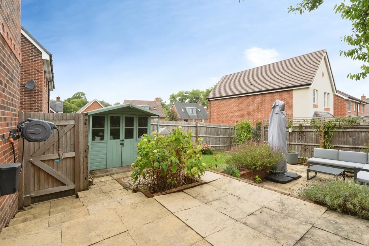 Brickwork Avenue, Liphook, GU30, photo 10
