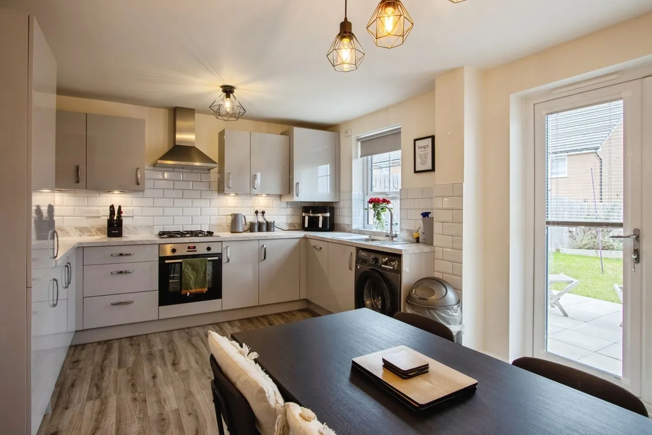 Windsor Road, Dewsbury, West Yorkshire, WF12, photo 3