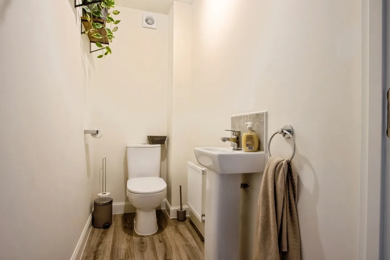 Windsor Road, Dewsbury, West Yorkshire, WF12, photo 5