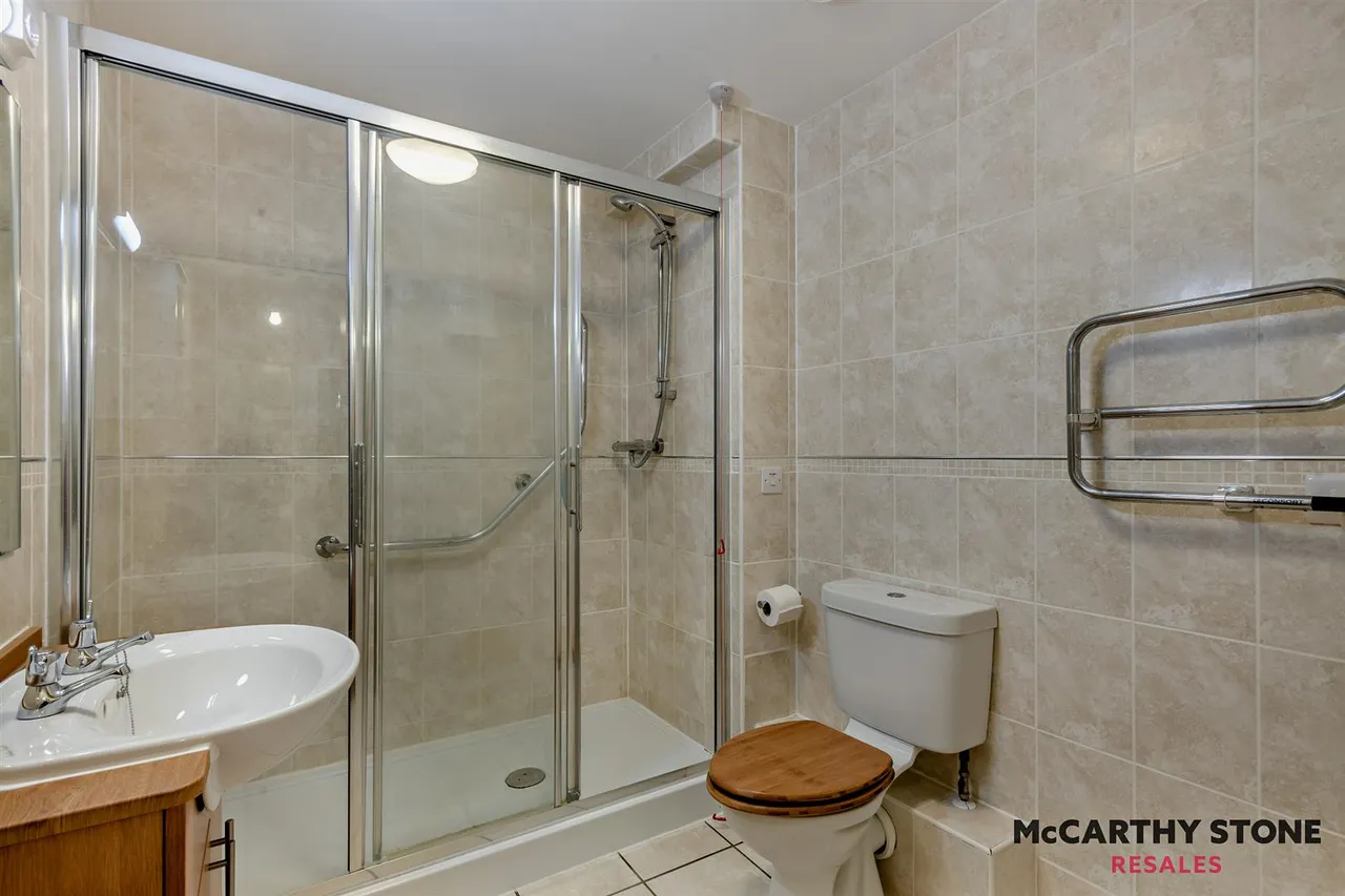 Queens Road, Attleborough, NR17, photo 14