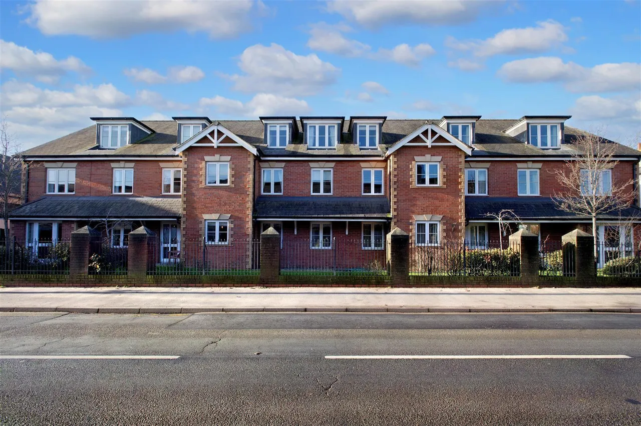Queens Road, Attleborough, NR17, photo 17
