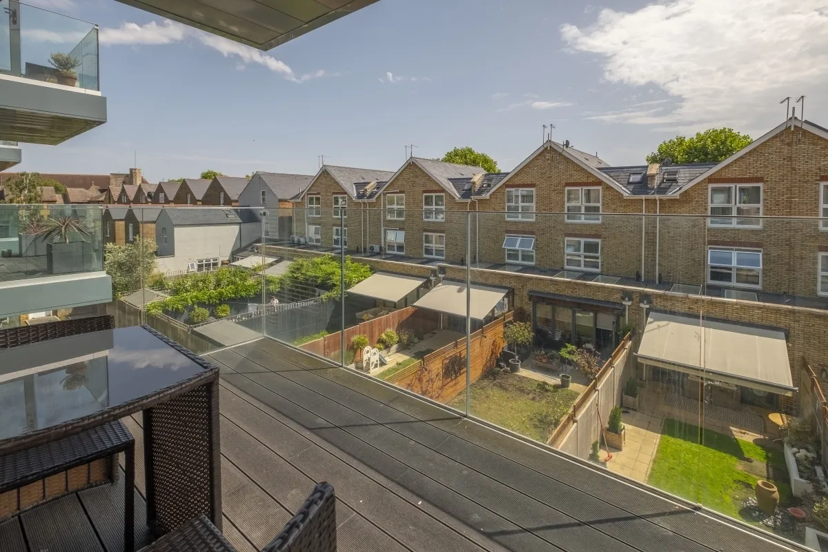 Antoinette Close, Kingston Upon Thames, KT1, photo 5