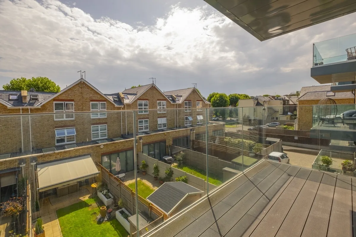Antoinette Close, Kingston Upon Thames, KT1, photo 6