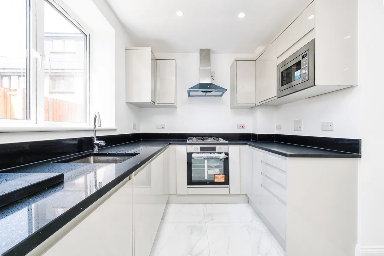 Wakefield Street, East Ham, London, E6, photo 3