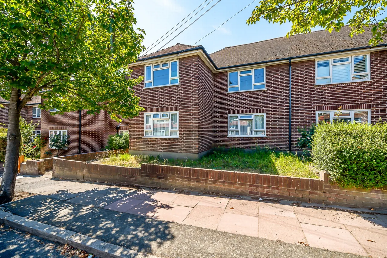 2 bed flat for sale — Clement Road, Beckenham, BR3 4NT