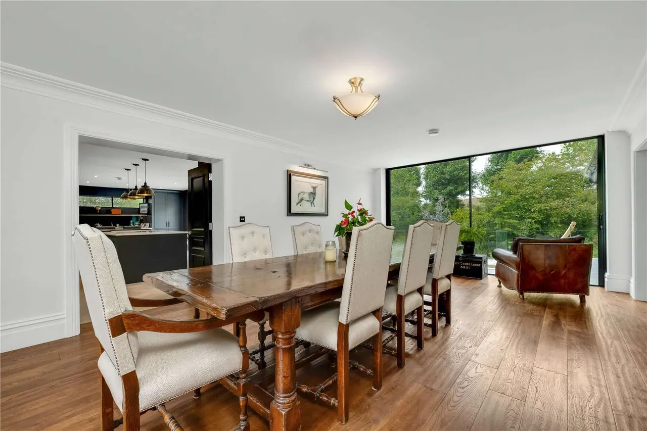 Penton Hall Drive, Staines-Upon-Thames, Surrey, TW18 2HP, photo 8