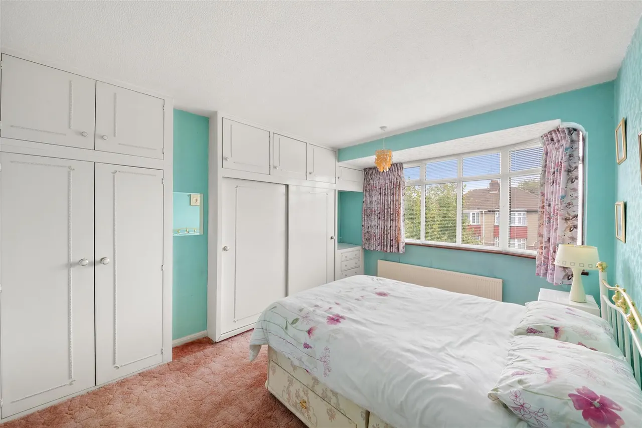 Cotswold Close, Uxbridge, photo 11
