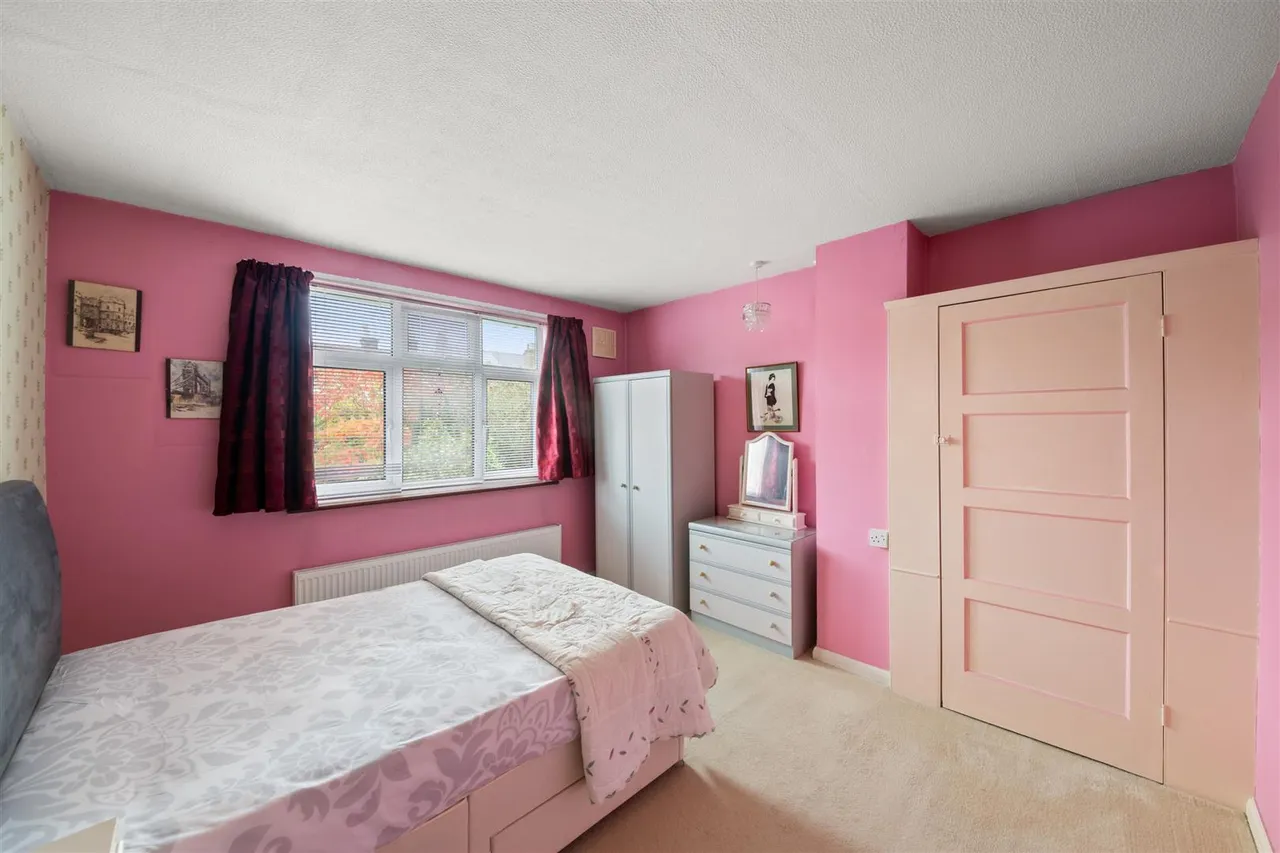 Cotswold Close, Uxbridge, photo 7