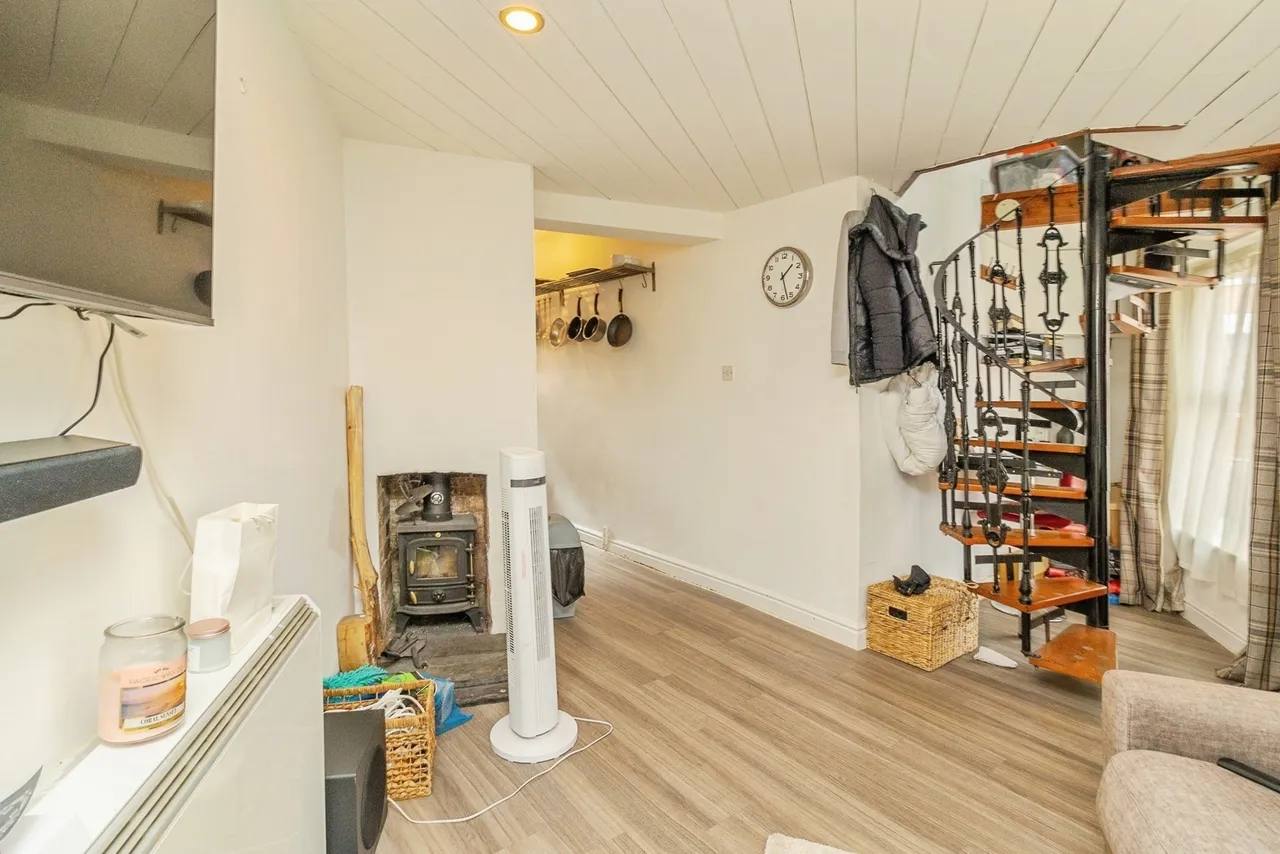 Caledonian Road, New Bradwell, MK13, photo 14