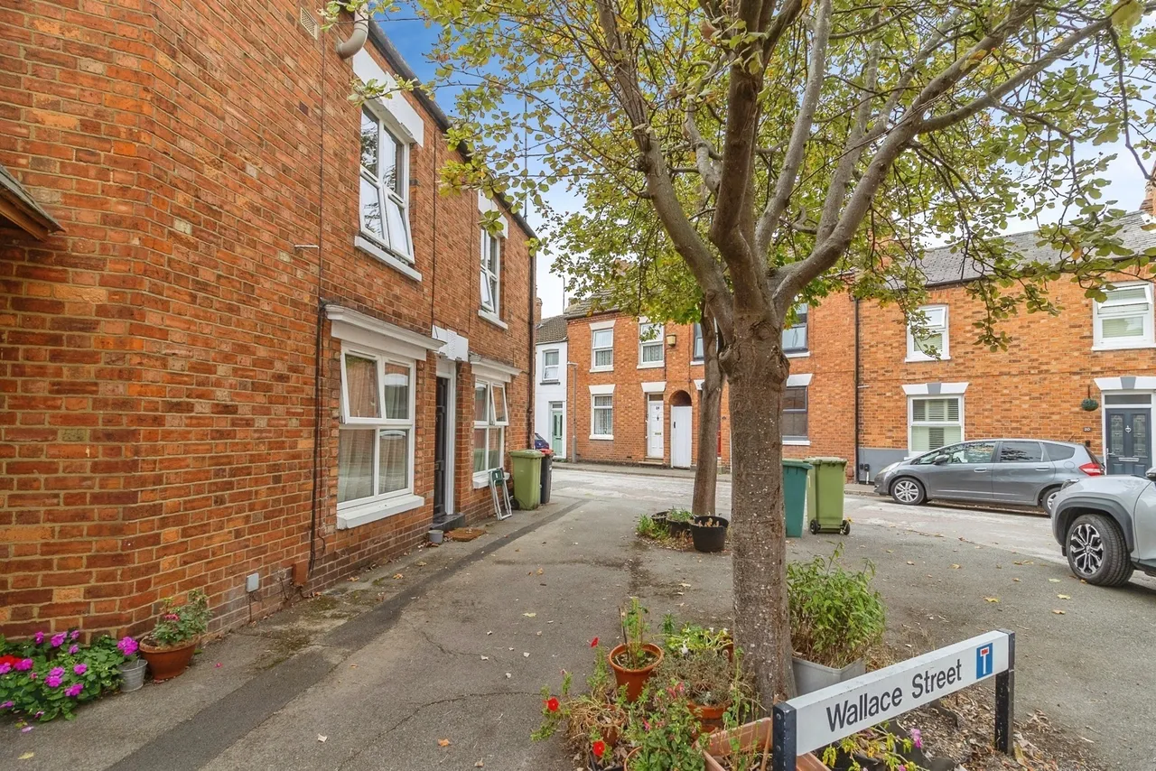Caledonian Road, New Bradwell, MK13, photo 4