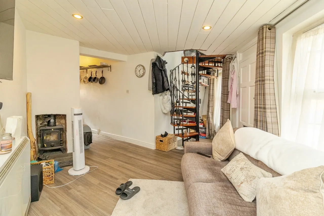 Caledonian Road, New Bradwell, MK13, photo 5