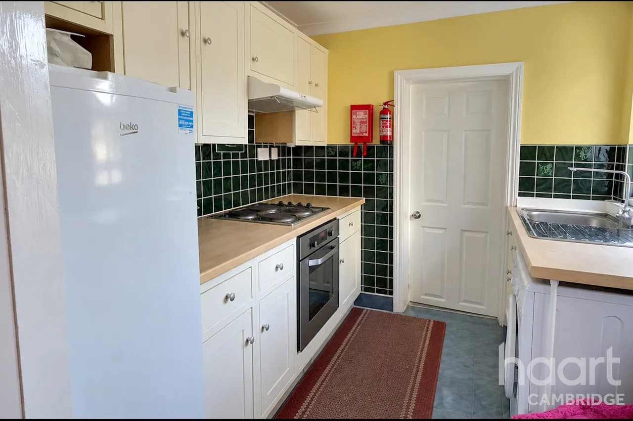 Argyle Street, CB1, photo 2