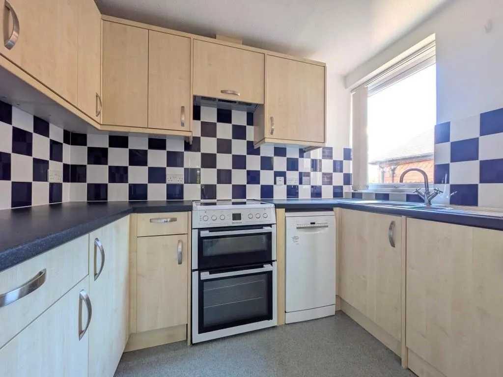 St. Pauls Road West, Dorking, RH4, photo 3
