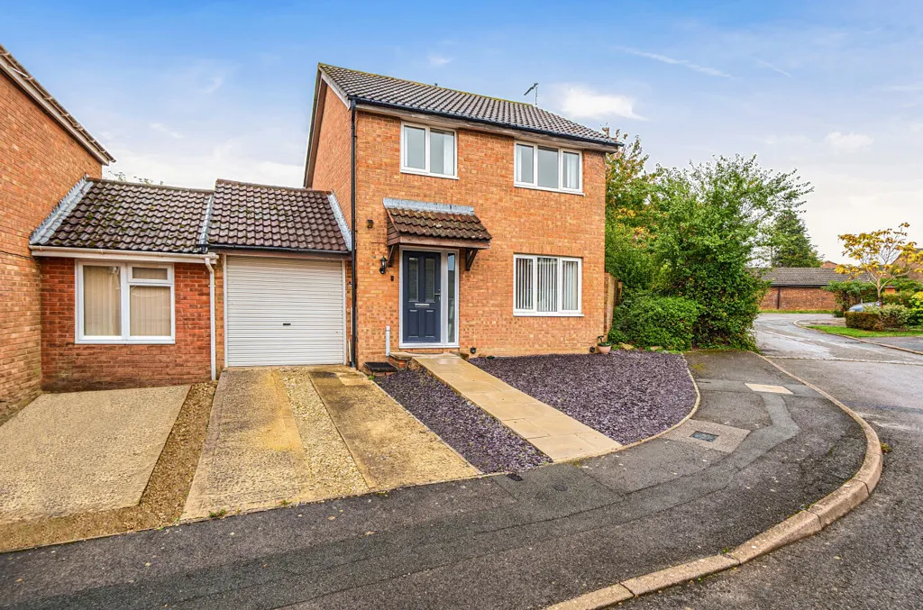 3 bed house for sale, York Close, Towcester, NN12