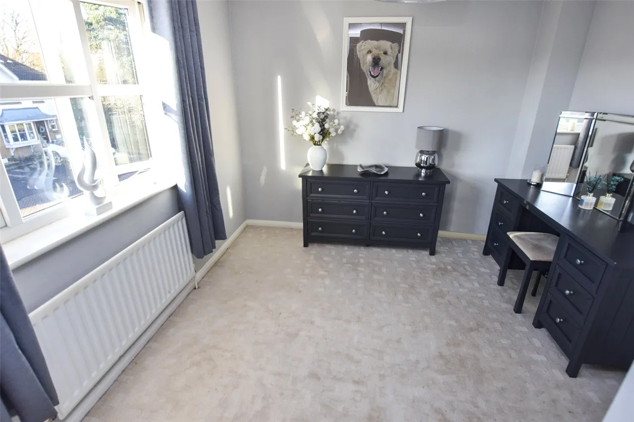 Alpine Close, Farnborough, Hampshire, GU14 0RN, photo 8