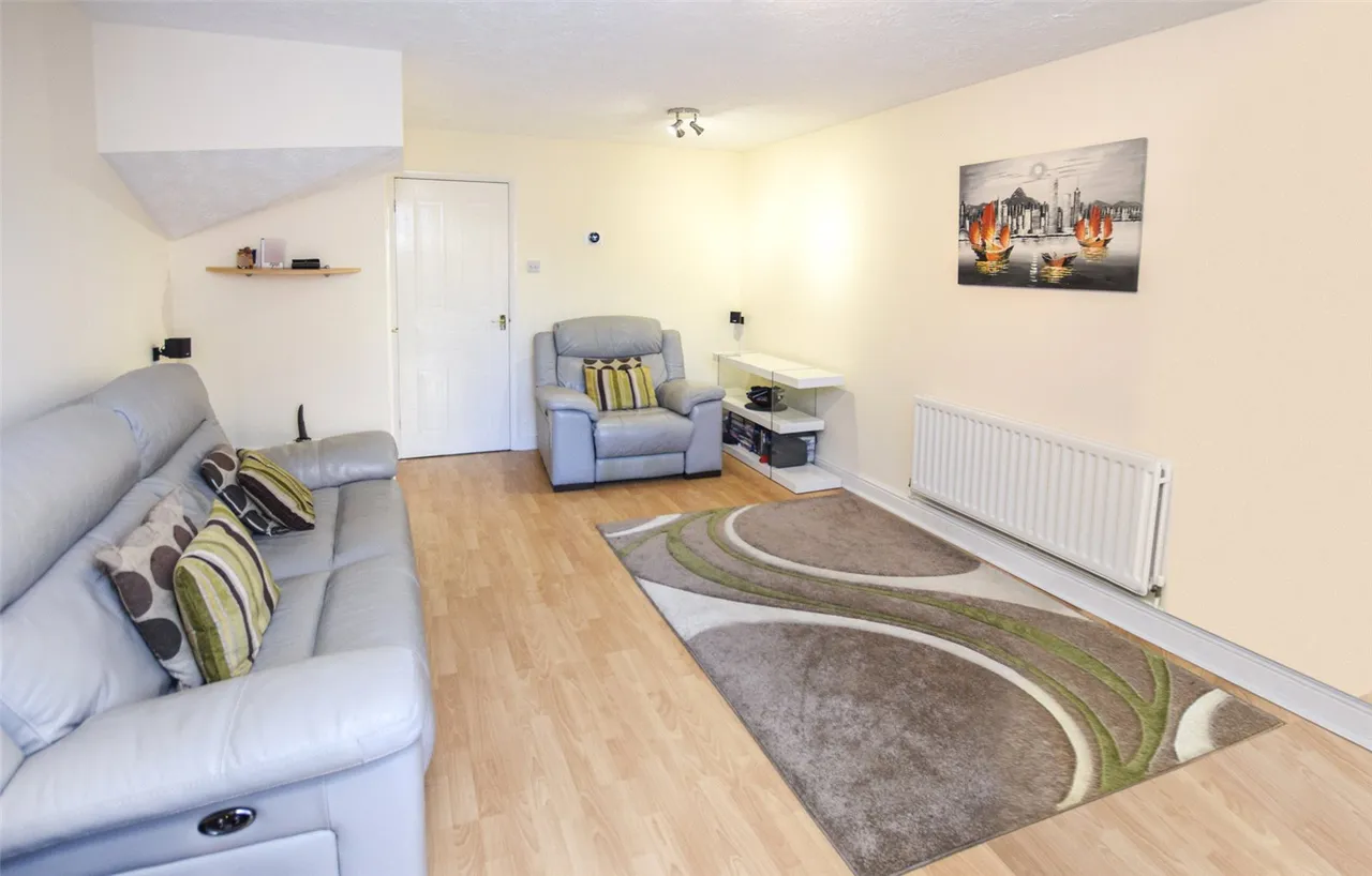 Alpine Close, Farnborough, Hampshire, GU14 0RN, photo 6