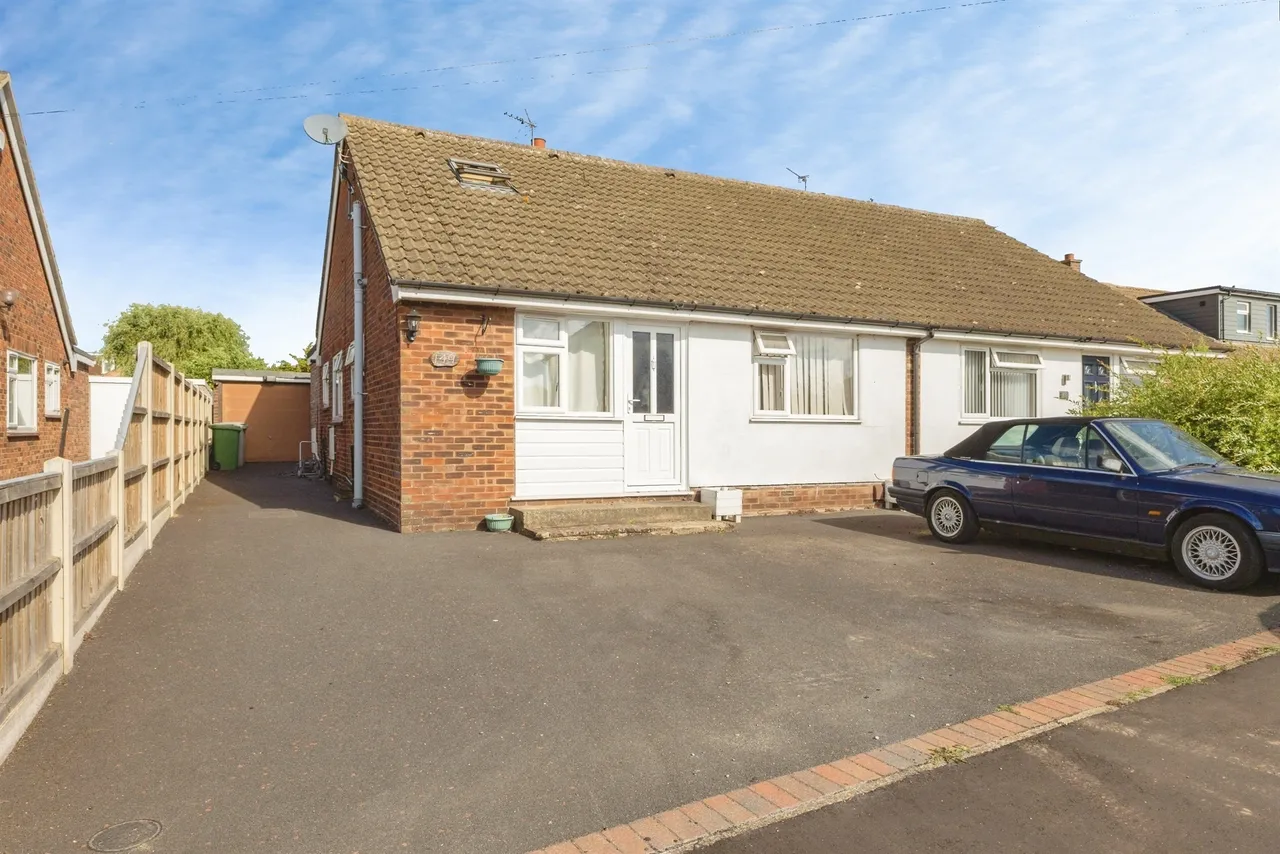 5 bed house for sale — Woodland Road, Hellesdon, Norwich