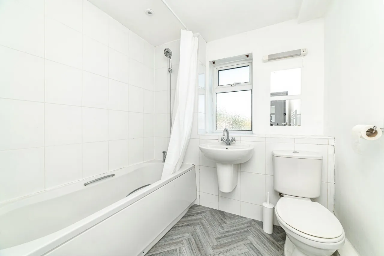 Mulfords Hill, Tadley, RG26, photo 9