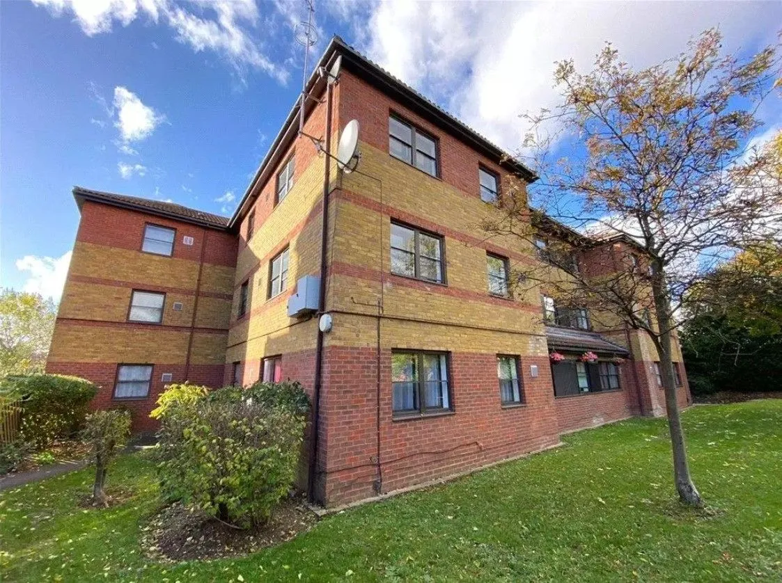1 bed flat to rent, Gibson Close, Isleworth, TW7