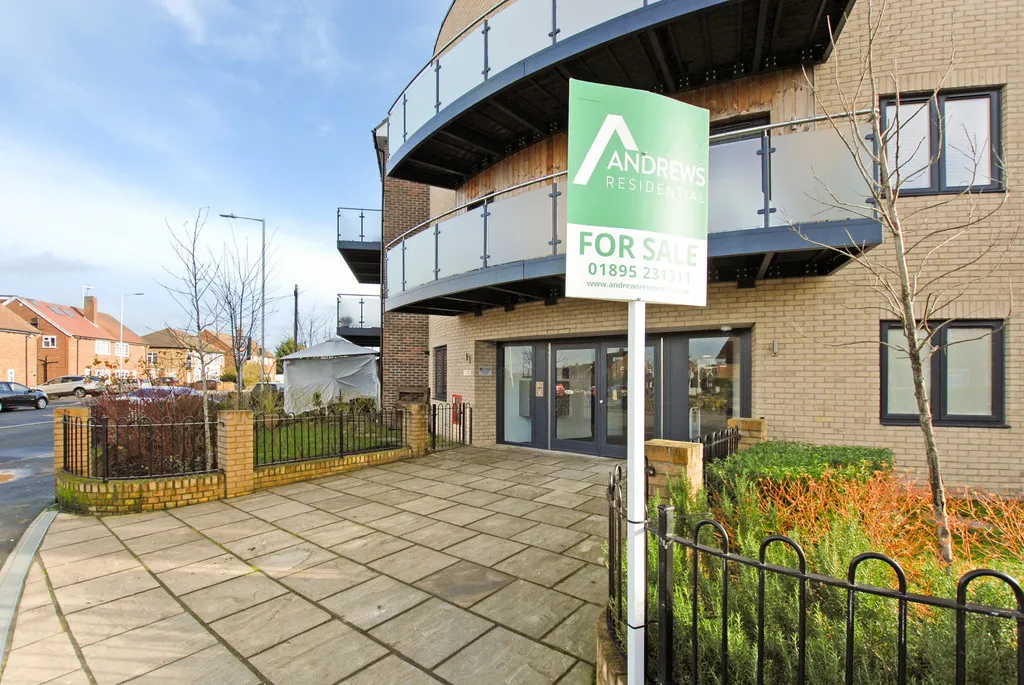 Sutton Court Road, Uxbridge, photo 30