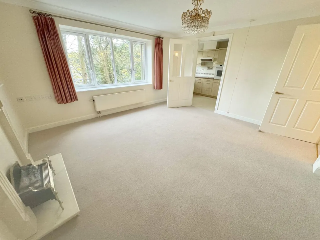 Lindsay Road, BH13, photo 3