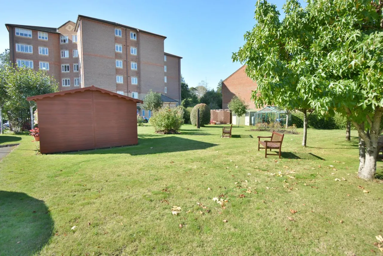 Lindsay Road, BH13, photo 10