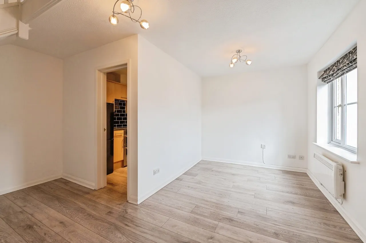 Highgrove Mews, Grays, Essex, RM17, photo 6