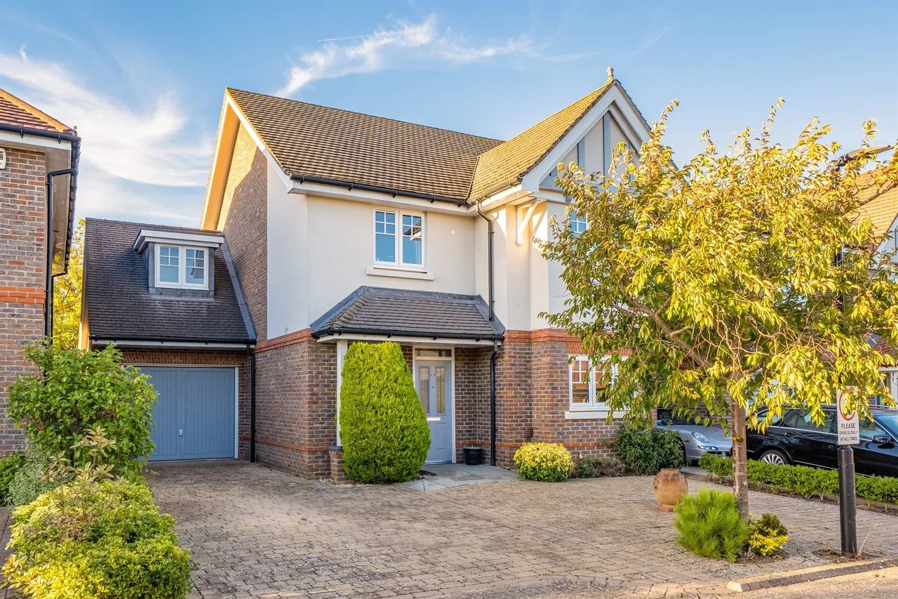 4 bed house for sale, St. Francis Road, Maidenhead, SL6