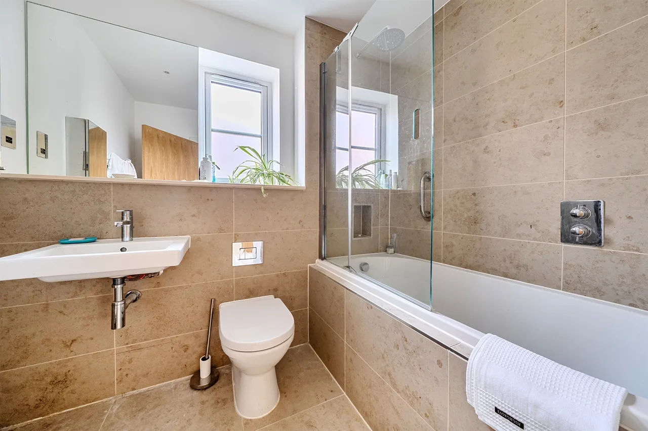 St. Francis Road, Maidenhead, SL6, photo 12
