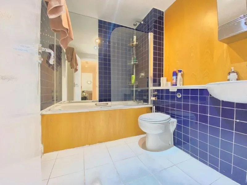 Commercial Road Aldgate East, London E1 1LF, photo 4