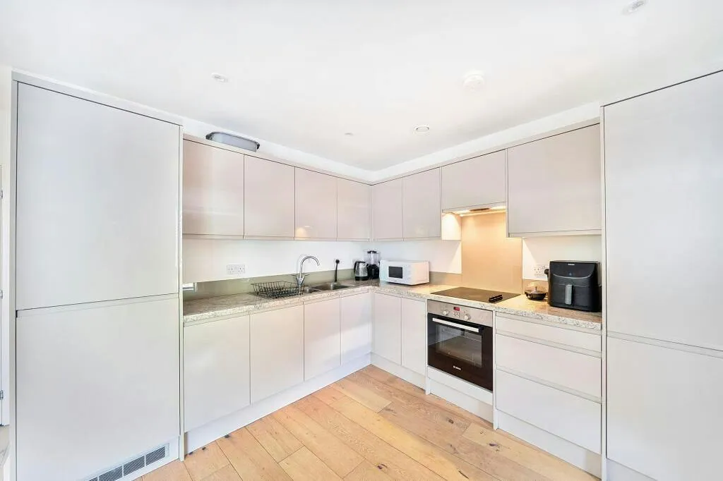 Royal Crescent Road, Royal Crescent Apartments, SO14, photo 2