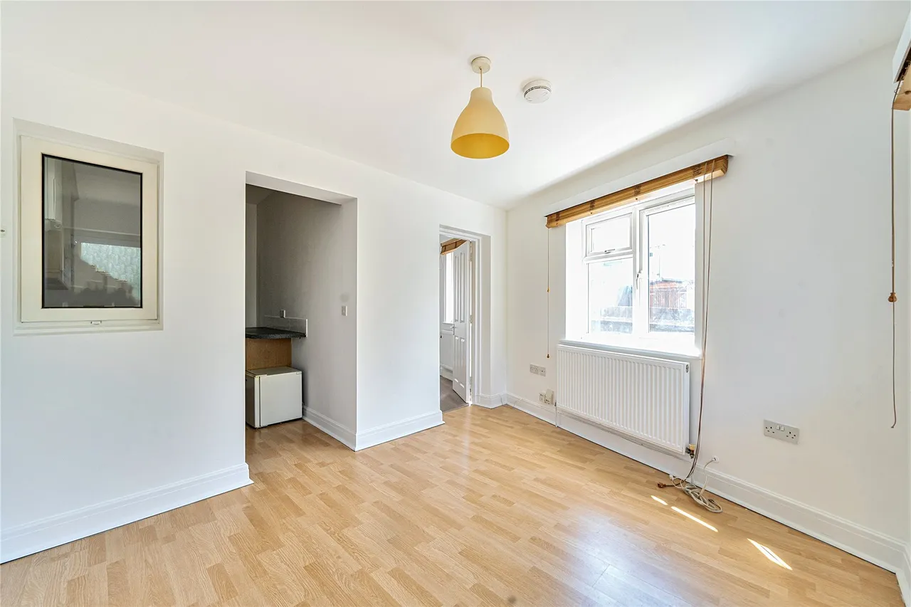 Minniedale, Surbiton, KT5, photo 5