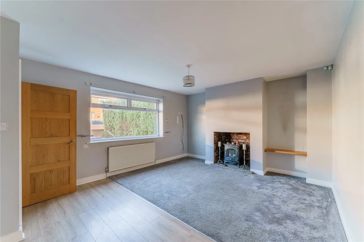 Walton Road, Upton, WF9, photo 3
