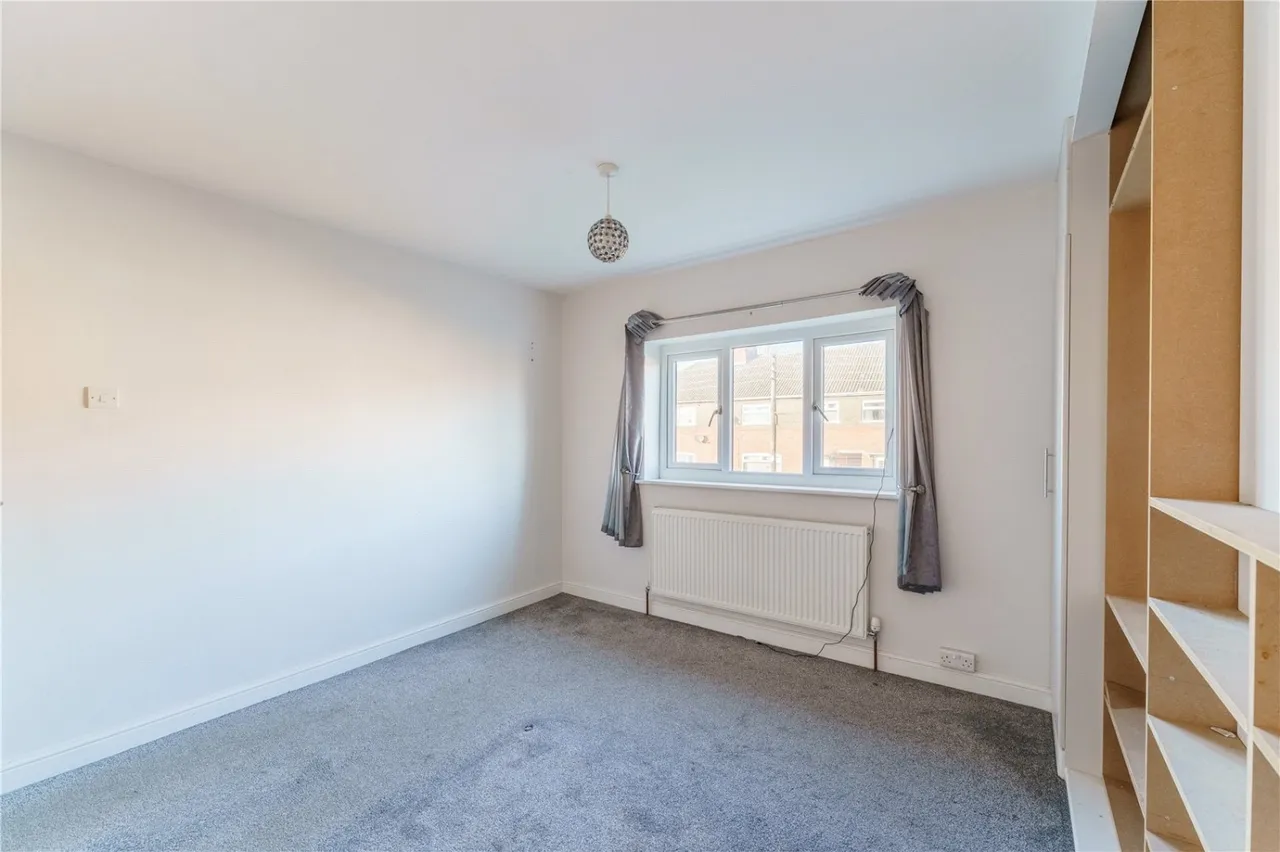 Walton Road, Upton, WF9, photo 17