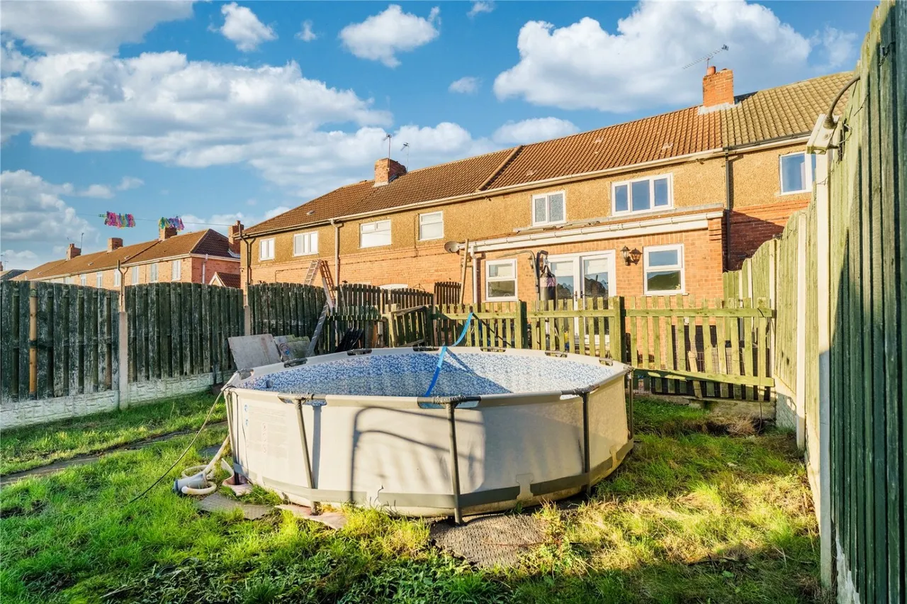 Walton Road, Upton, WF9, photo 5
