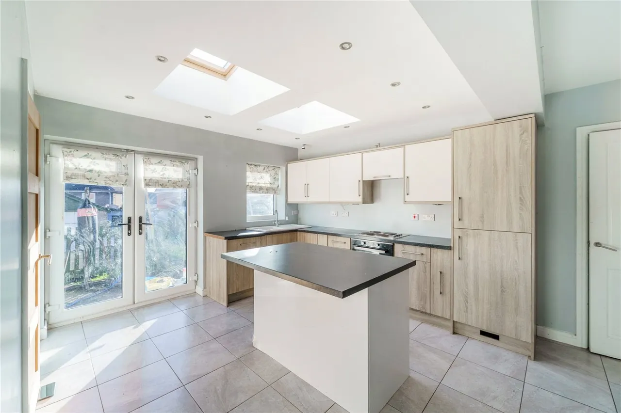 Walton Road, Upton, WF9, photo 6